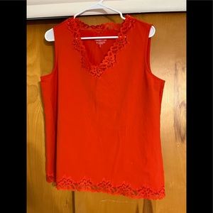 XL women’s lacy tank top